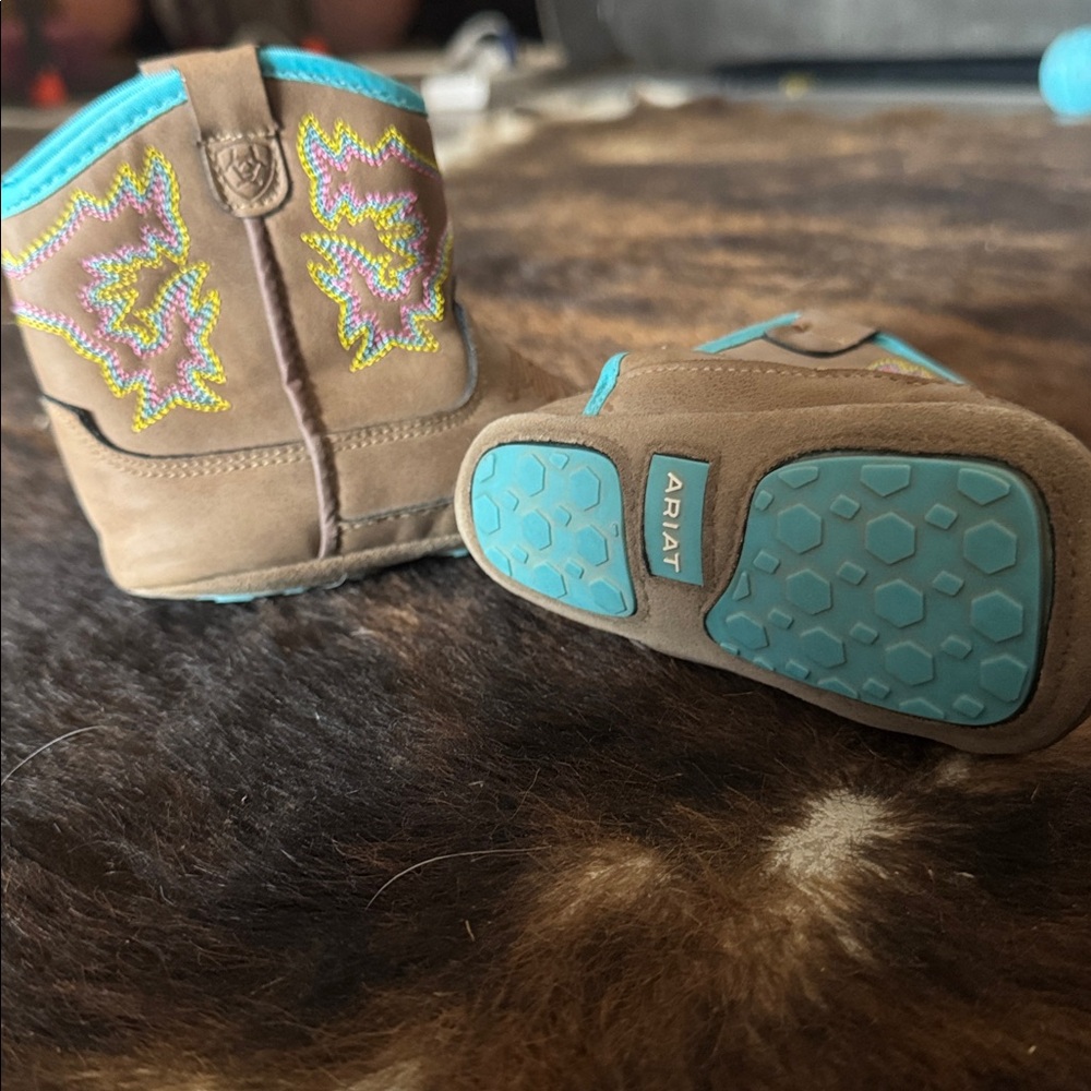 Ariat baby lil stompers boots